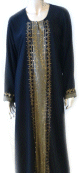 Abaya noire a strass dores avec foulard assorti.