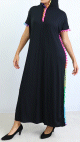 Robe orientale avec capuche ornee de pompons multicolores pour femme - Couleur noir