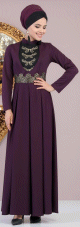 Robe de soiree elegante tres longue pour femme - Couleur violette et noire avec broderies dorees
