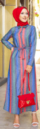 Robe entierement boutonnee devant avec ceinture assortie (Vetement ete femme voilee) - Couleur des rayures : Bleu-Rouge-Gris-Kaki