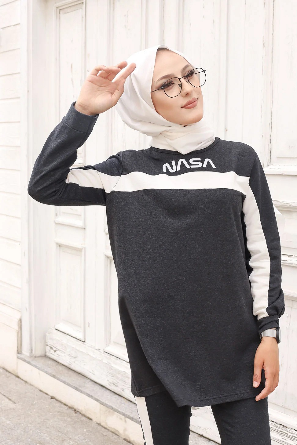 Ensemble survêtement pour femme imprimé NASA (Hijab sport pas cher -  Grande taille disponible) - Couleur Gris foncé chiné - Prêt à porter et  accessoires sur