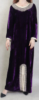 Robe arabe traditionnelle en velours brodee pour femme (Saison Automne-Hiver - Grande Taille disponible) - Couleur Violet