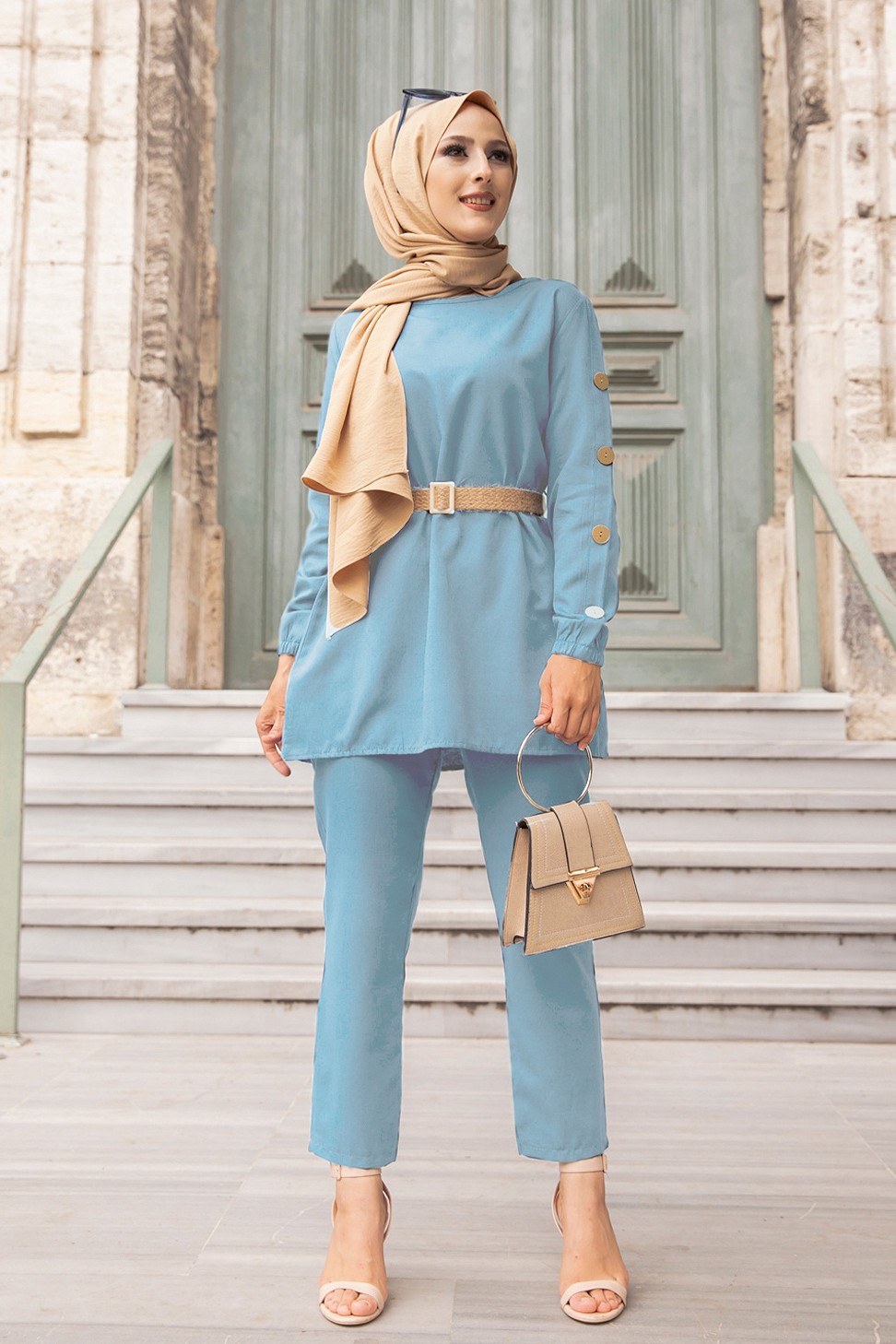 Ensemble tunique et pantalon assorti avec ceinture (Vetement pour femme  voilée) - Couleur bleu chiné - Prêt à porter et accessoires sur